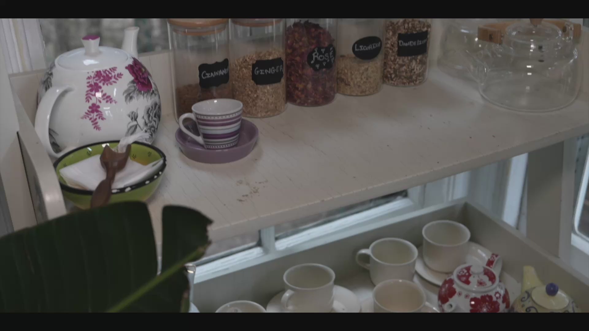 UNI-T CUSTOM TEA BUILDER